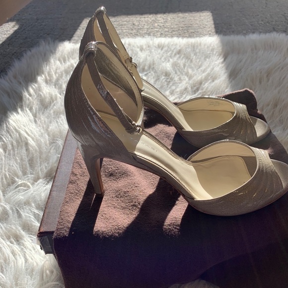 High heels - Picture 3 of 6